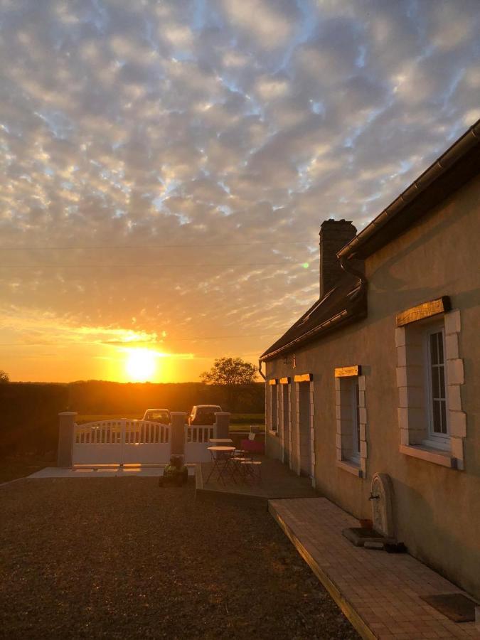 Au Bien Aitre Bed and Breakfast Beaumont-Pied-de-Boeuf  Eksteriør billede